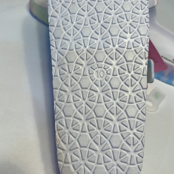Stoney Clover Lane X Target Tie Dye Slide Sandals. - Picture 5 of 5